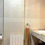 Casa Con Jardin Y Piscina Comunitaria En - Es-89-147 *