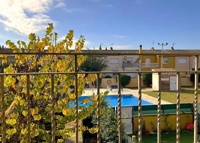 Casa Con Jardin Y Piscina Comunitaria En - Es-89-147 Hébergement de vacances *